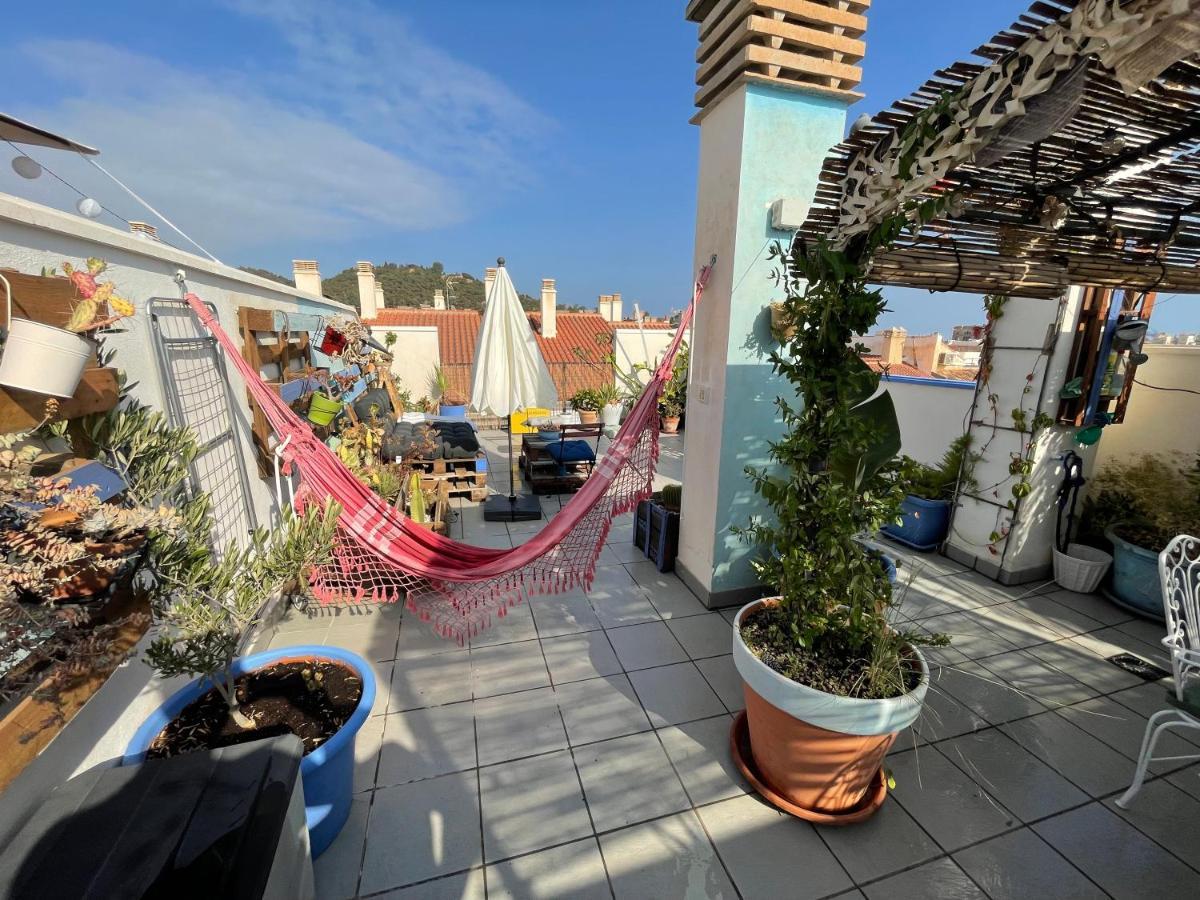 Charming Home With Private Terrace,Heart Of Малага Экстерьер фото
