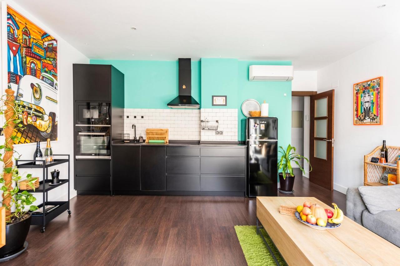 Charming Home With Private Terrace,Heart Of Малага Экстерьер фото